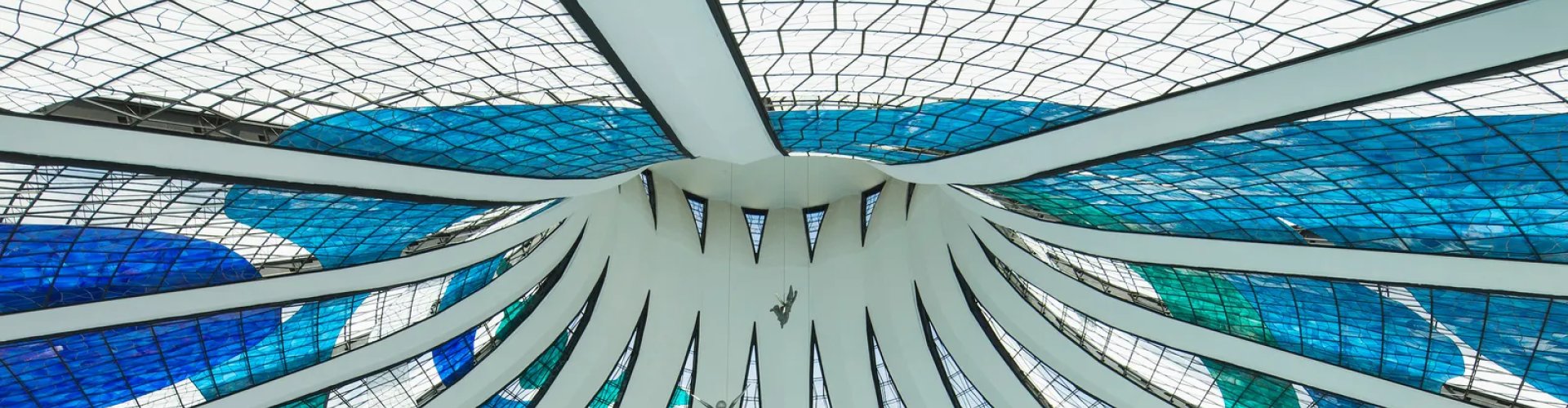 Brasilia Metro train arriving at station