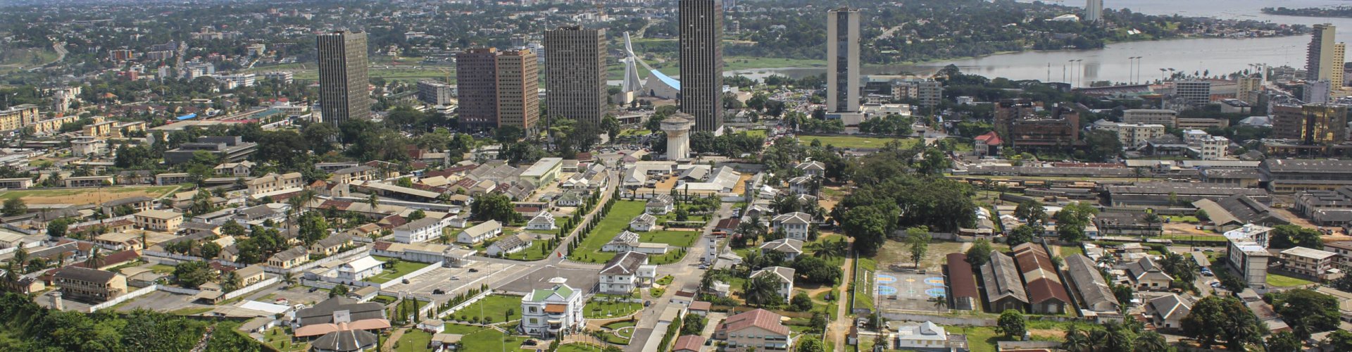 Abidjan public transport scene