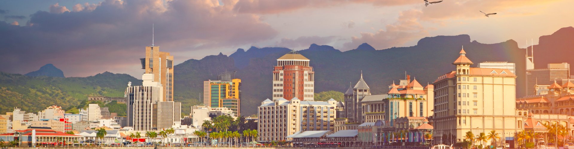 Port Louis bustling transit scene