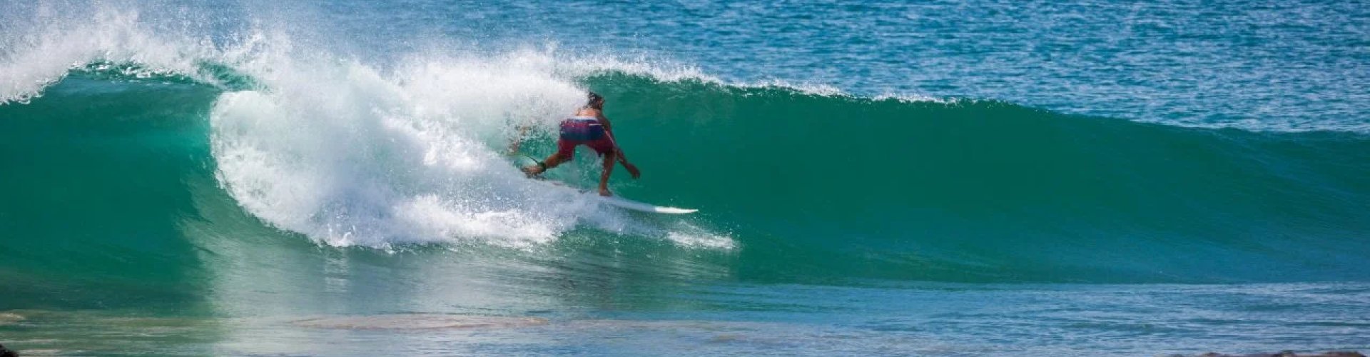 Chinandega tram and busy station
