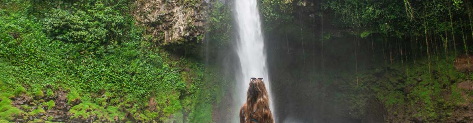 Night tram on cobblestone street in La Fortuna