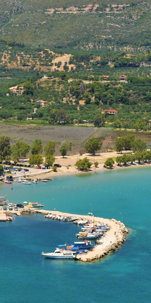 Limni Keri tram during off-peak hours